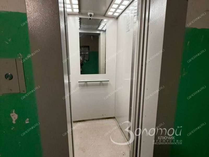 трёхкомнатная квартира на Космической улице дом 52