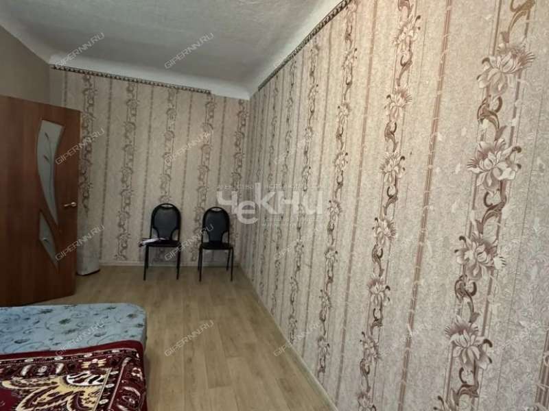 двухкомнатная квартира на улице Короленко дом 11а