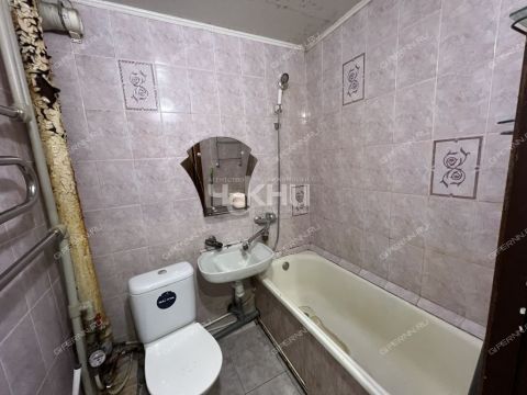 1-komnatnaya-ul-geroya-sovetskogo-soyuza-usilova-d-10 фото