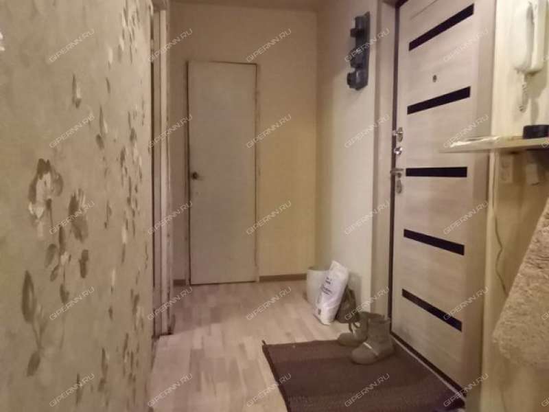 двухкомнатная квартира на улице Челюскинцев дом 15