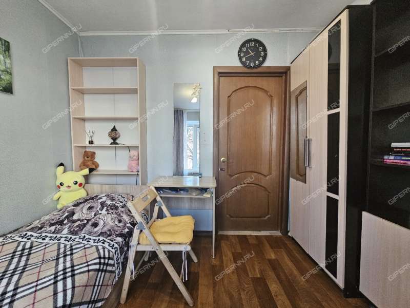 трёхкомнатная квартира на улице Карла Маркса дом 18