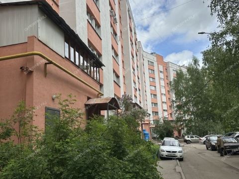3-komnatnaya-ul-strokina-d-14 фото