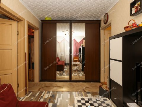 4-komnatnaya-ul-artelnaya-d-10a фото