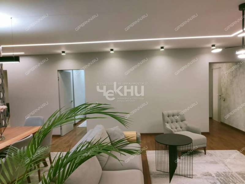 четырёхкомнатная квартира на улице Октябрьской Революции дом 45