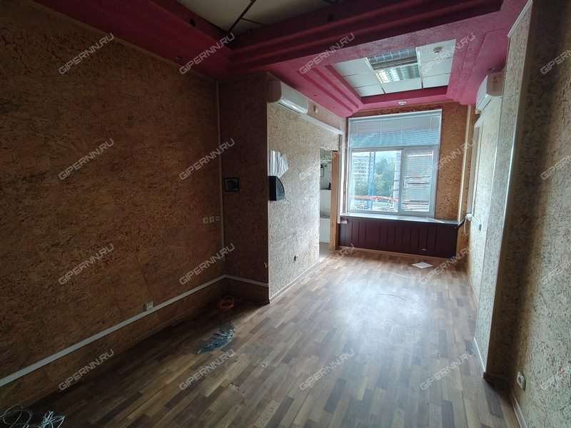 помещение под офис на улице Адмирала Васюнина