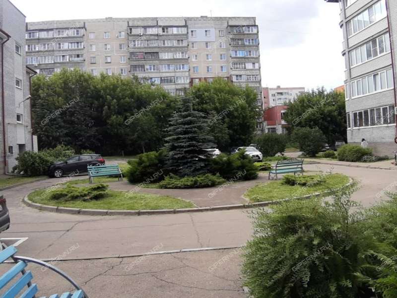 двухкомнатная квартира на Лукерьинской улице дом 5 город Кстово