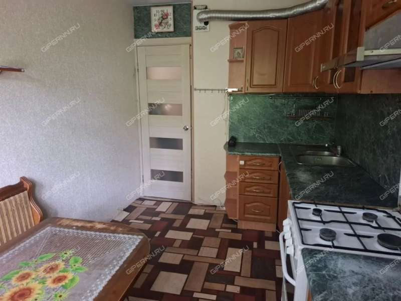 трёхкомнатная квартира на улице Челюскинцев дом 19