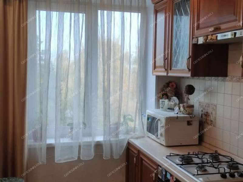 трёхкомнатная квартира на улице Коминтерна дом 22