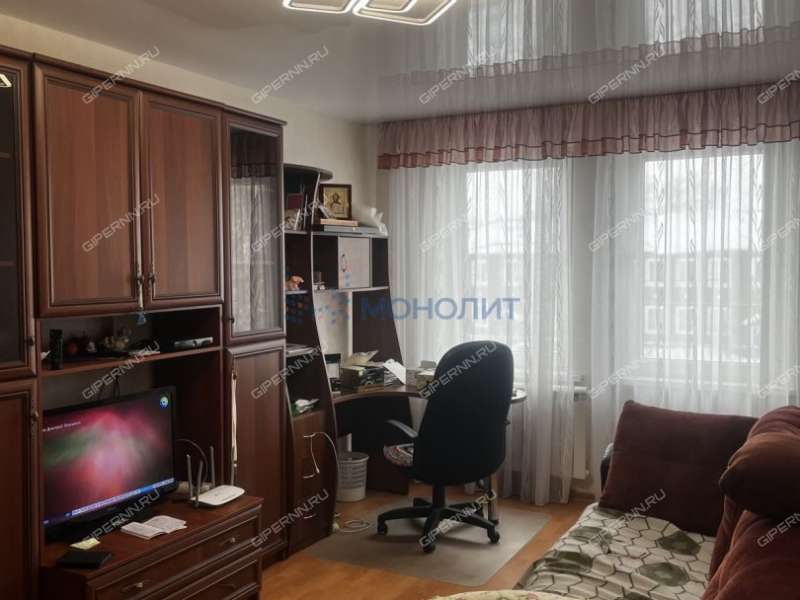 трёхкомнатная квартира на Днепропетровской улице дом 16