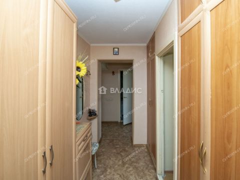 3-komnatnaya-b-r-zarechnyy-d-3 фото