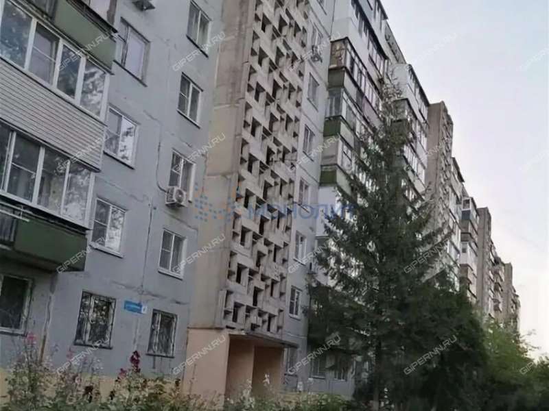 четырёхкомнатная квартира на улице Голубева дом 4