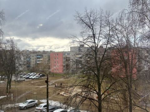 3-komnatnaya-ul-geroya-shnitnikova-d-8 фото