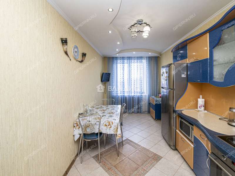 трёхкомнатная квартира на улице Обухова дом 6