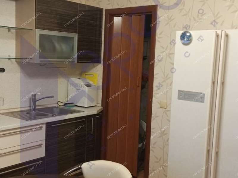 трёхкомнатная квартира на улице Родионова дом 193