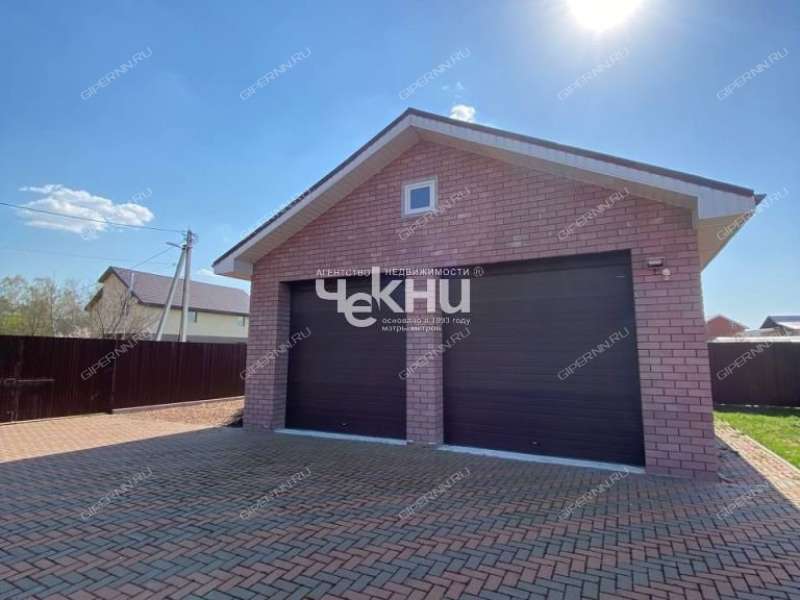 дом на Калухина село Великий Враг