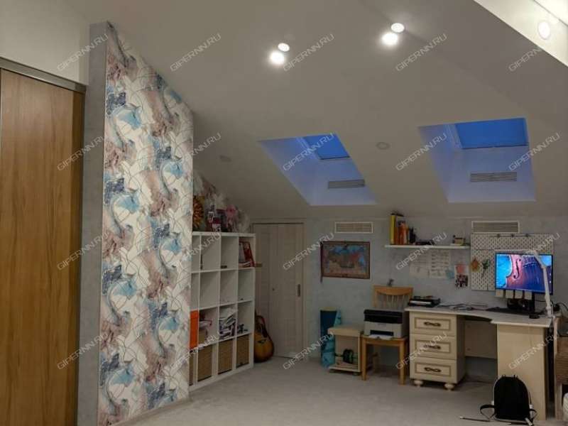 трёхкомнатная квартира на улице Воровского дом 13