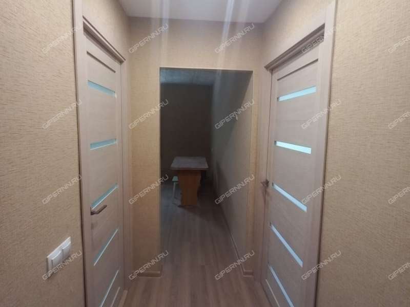 однокомнатная квартира на улице Петрищева дом 6 город Дзержинск