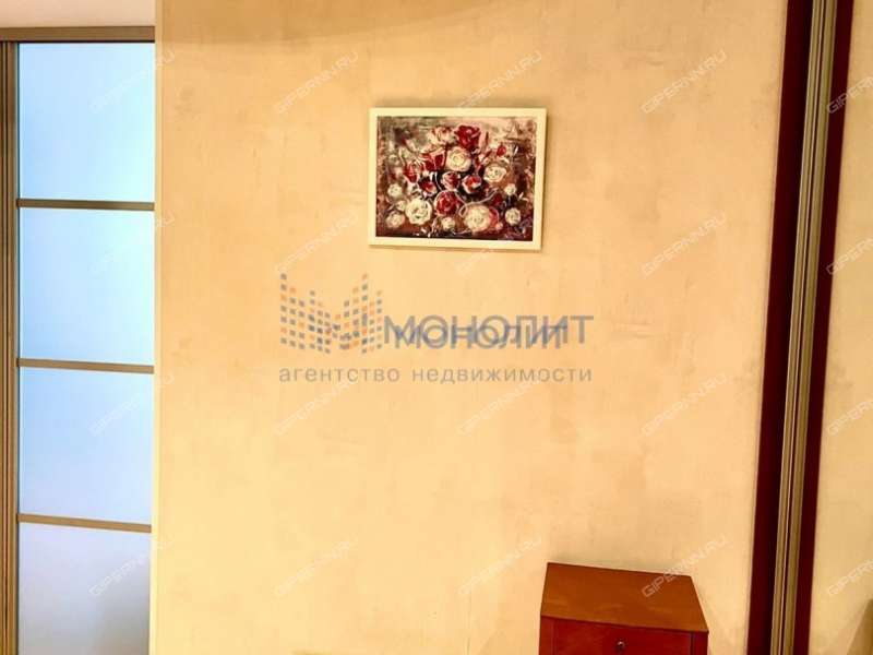 трёхкомнатная квартира на улице Семашко дом 12