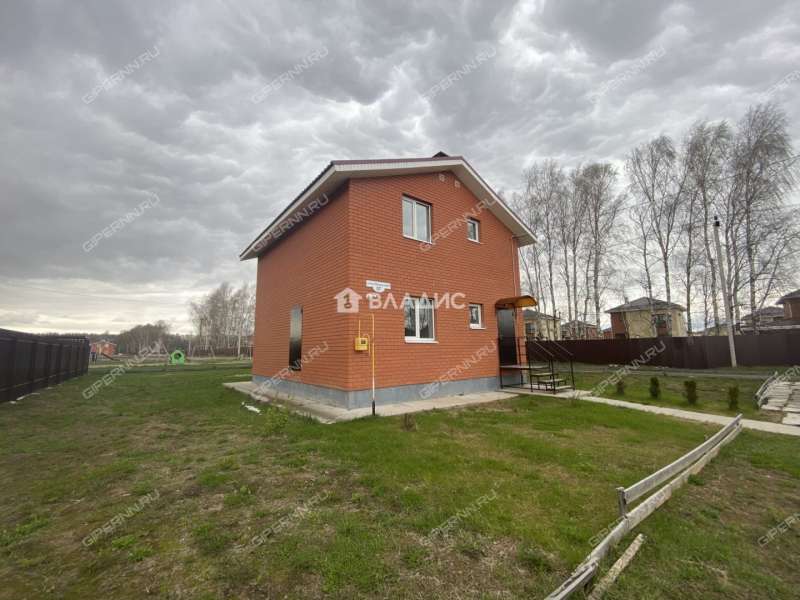 дом на улице Васильковая деревня Крутая