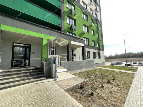 3-komnatnaya-ul-rodionova-d-202-k2 фото
