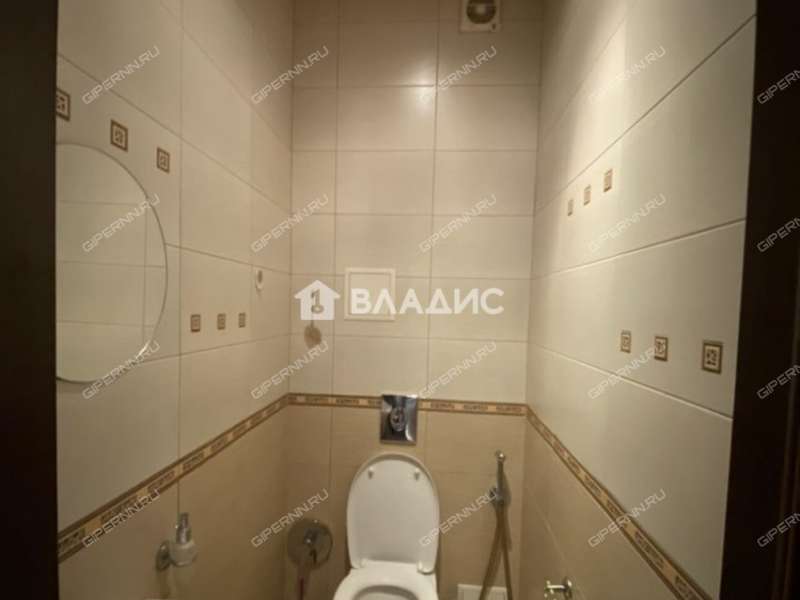 трёхкомнатная квартира на Варварской улице дом 44