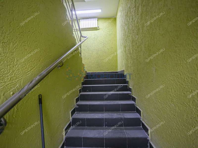 здание под недвижимость под медицинские учреждения, недвижимость под образовательные учреждения на улице Родионова