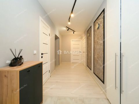 3-komnatnaya-ul-kerchenskaya-d-28 фото