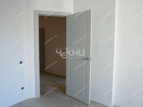 1-komnatnaya-ul-sergeya-akimova-d-50 фото