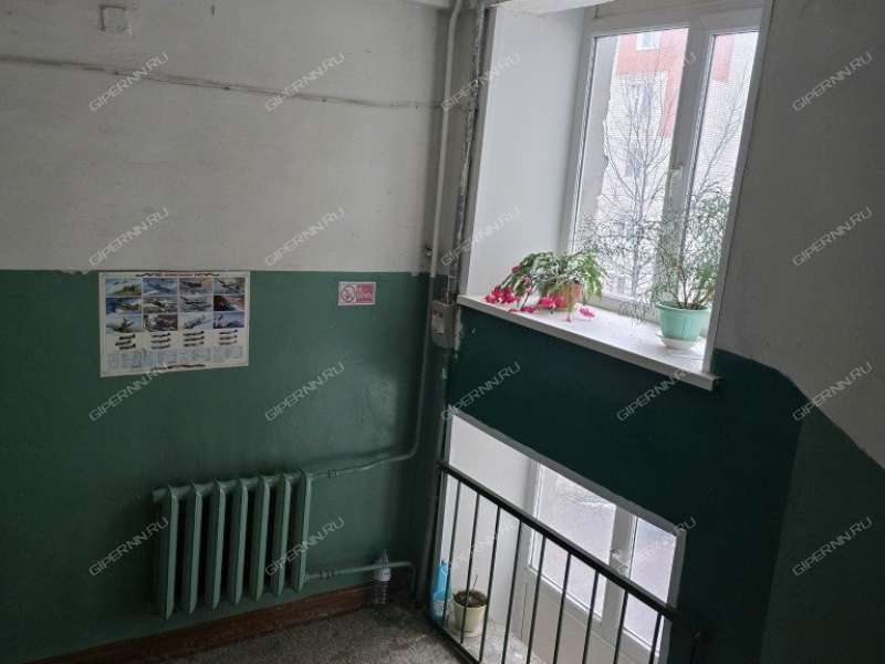 трёхкомнатная квартира на улице Ярошенко дом 1