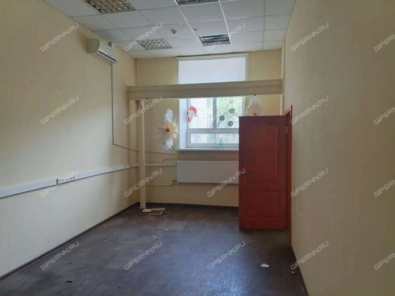 помещение под торговую площадь на Ул. Марата, д.15