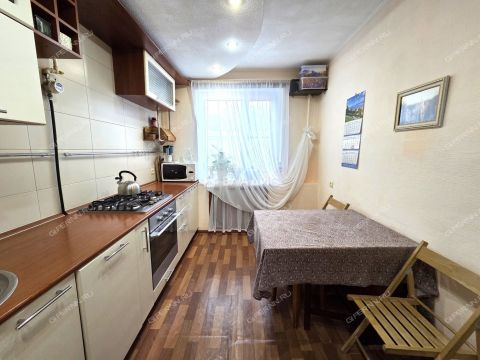 3-komnatnaya-ul-poltavskaya-d-35 фото