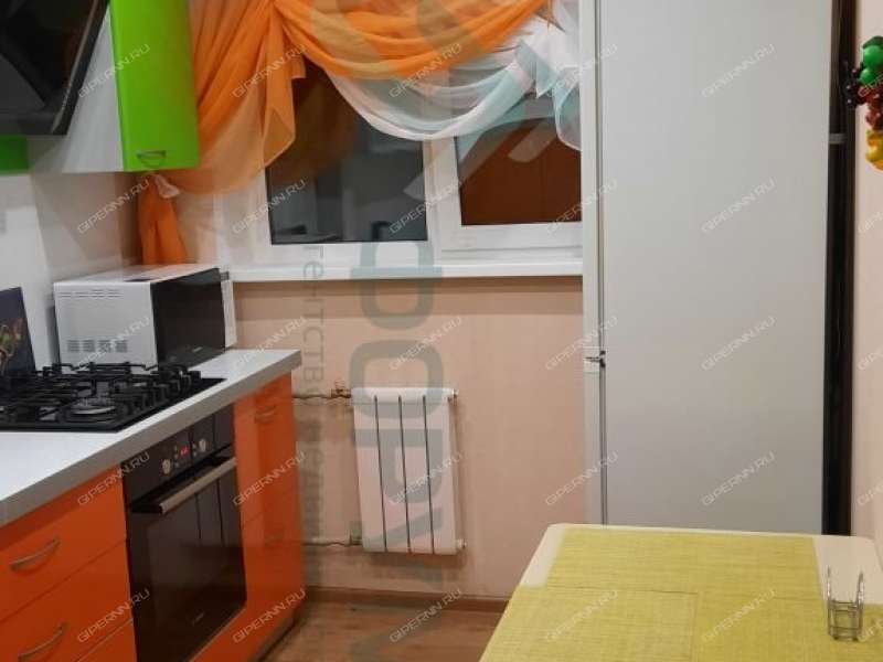 трёхкомнатная квартира на Московском шоссе дом 13