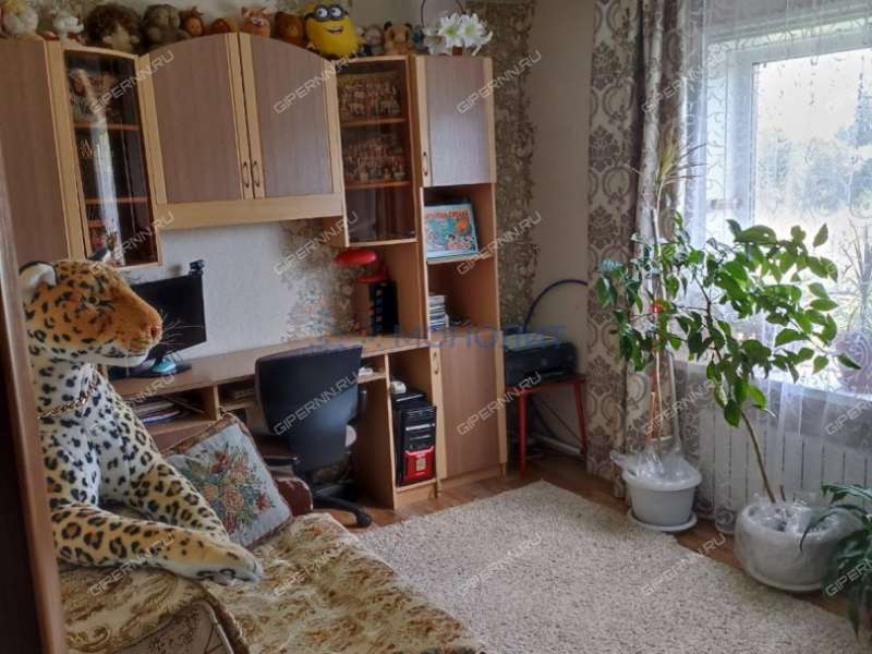 дом на улице Школьная рабочий посёлок Сухобезводное