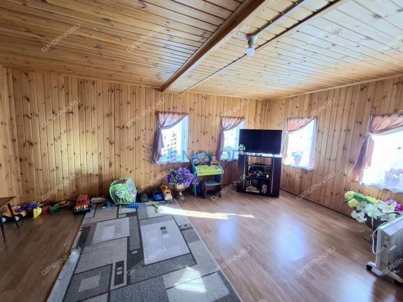 дом на Школьной улице деревня Полом