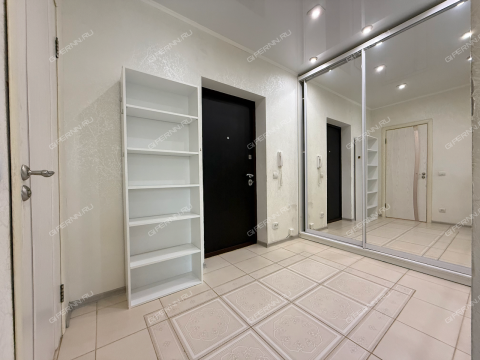 1-komnatnaya-ul-rodionova-d-192-k3 фото