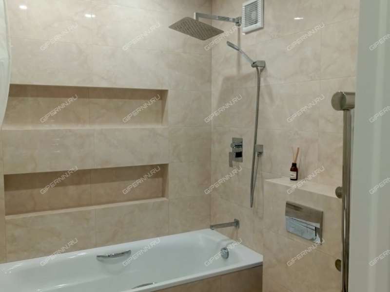 трёхкомнатная квартира на улице Маршала Баграмяна дом 4