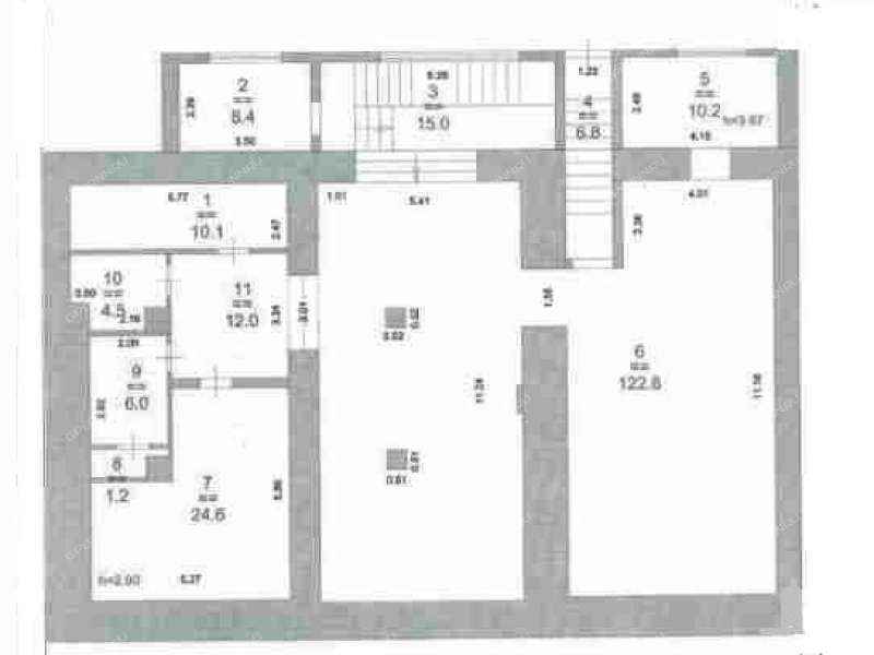 помещение под торговую площадь на Советская ул 18