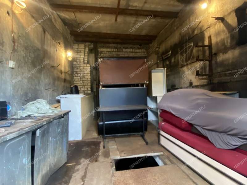 гараж на Зеленхозовской улице