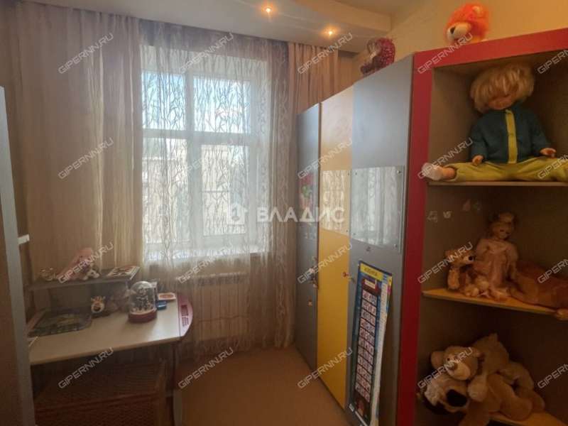 трёхкомнатная квартира на улице Ефремова дом 4