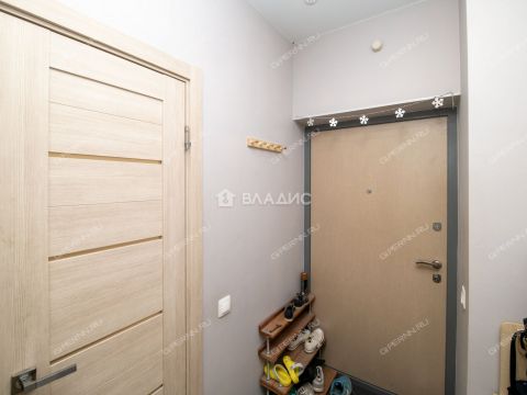 1-komnatnaya-ul-geroya-sovetskogo-soyuza-safronova-d-7-k1 фото