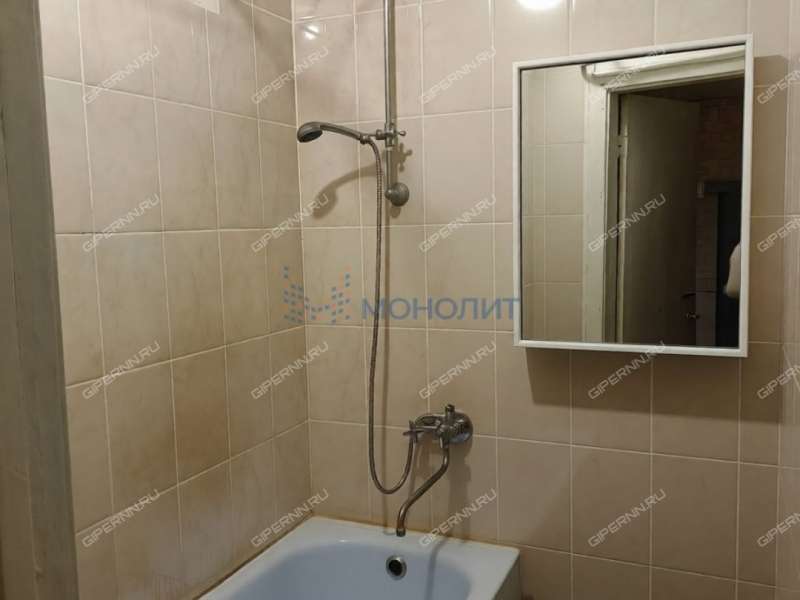 двухкомнатная квартира в 2-м микрорайоне дом 6 город Кстово