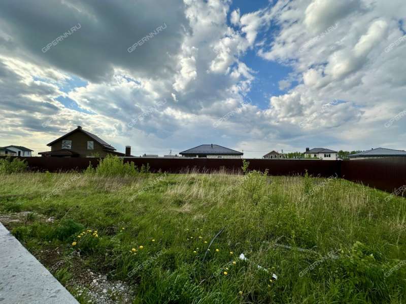 дом на Еловая ул. город Кстово