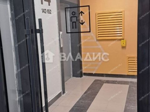 kvartira-studiya-pl-komsomolskaya-d-4 фото