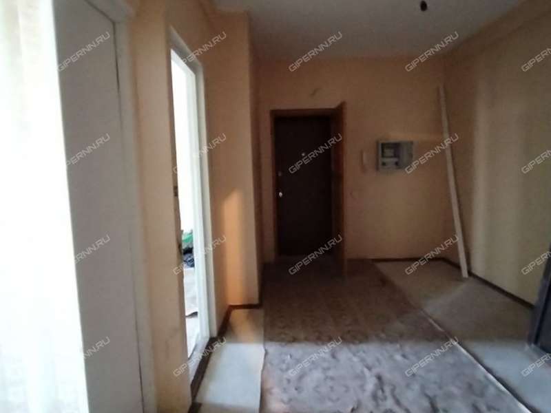 трёхкомнатная квартира в переулке Первостроителей дом 5 город Кстово