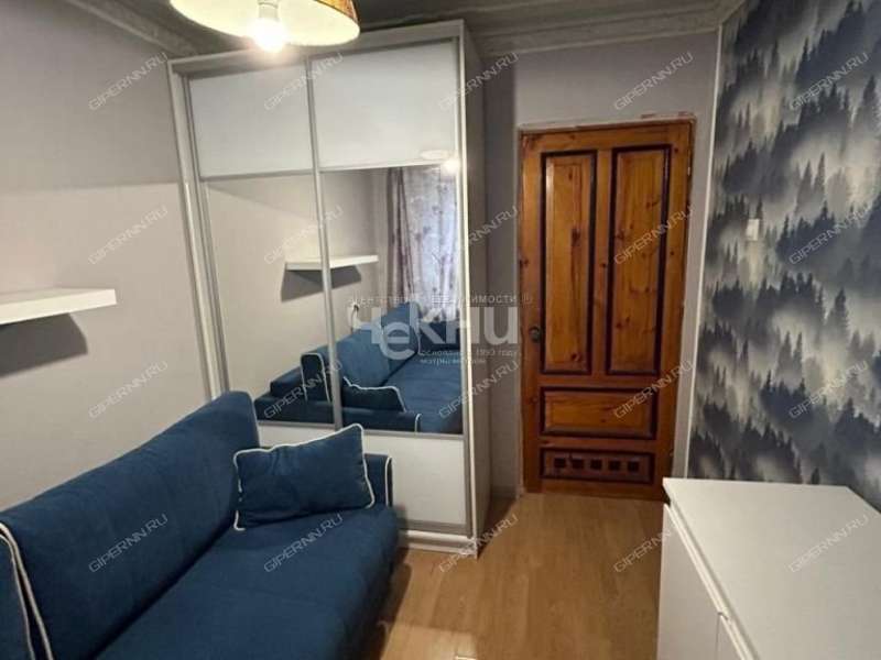 трёхкомнатная квартира на улице Бурденко дом 19