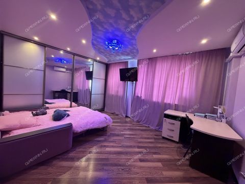 3-komnatnaya-mkr-shherbinki-1-y-d-13-k2 фото