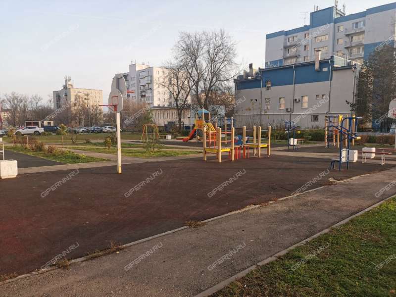 однокомнатная квартира на бульваре 60-летия Октября дом 21 к1