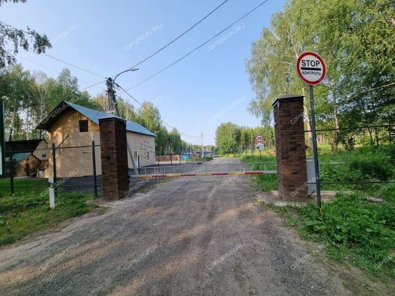 дом на улице Счастливая село Елховка