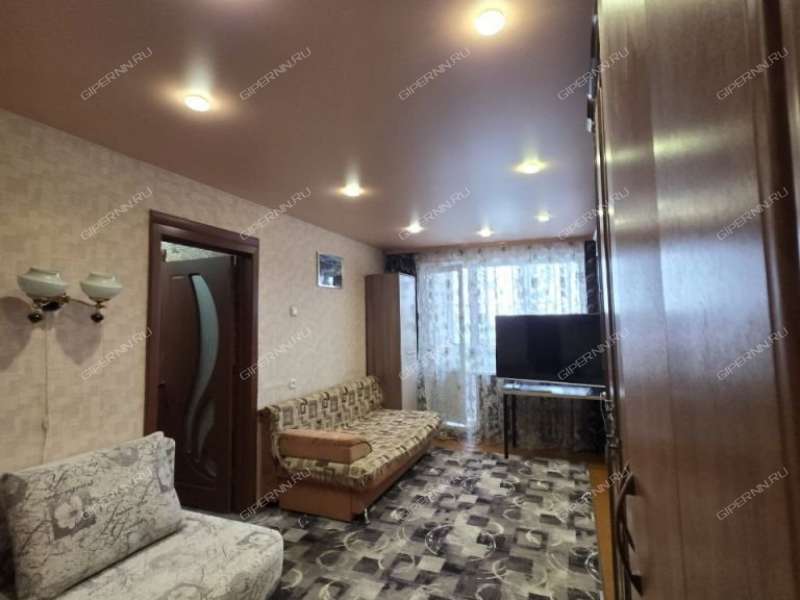 двухкомнатная квартира на улице Строкина дом 8