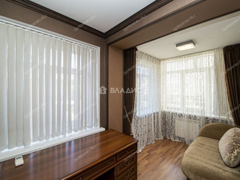 4-komnatnaya-ul-maksima-gorkogo-d-50 фото